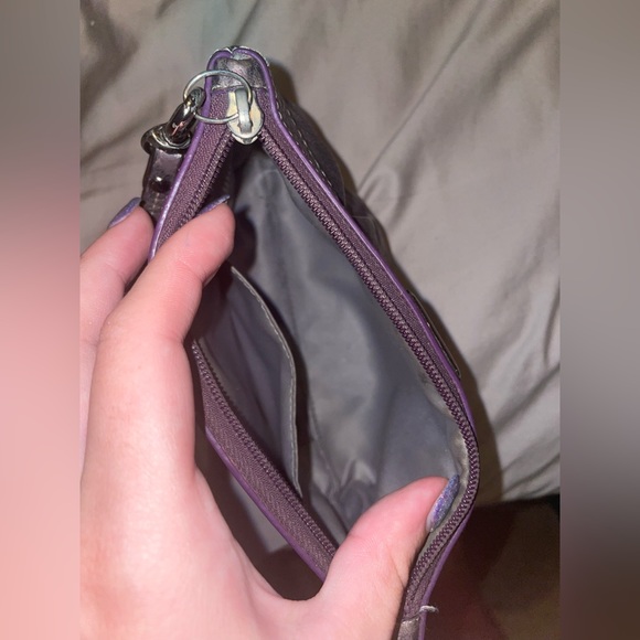 Coach wristlet - Picture 2 of 10